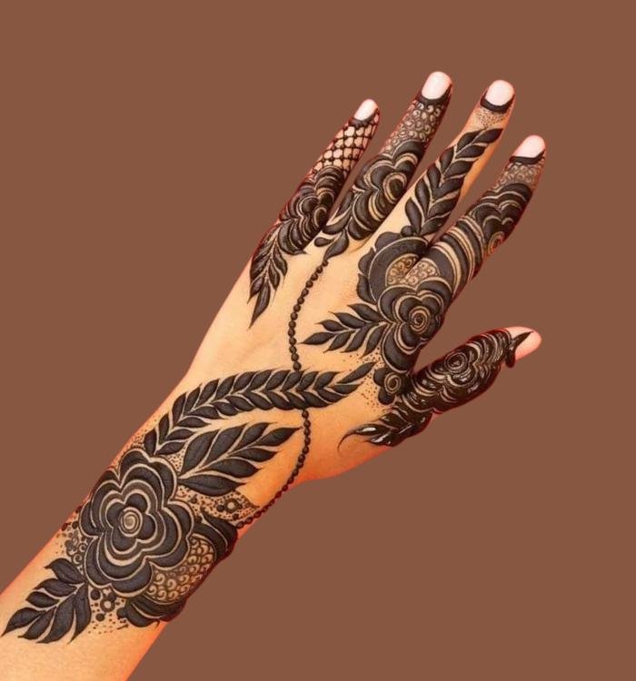 Rabeeca Khan Mehndi Design