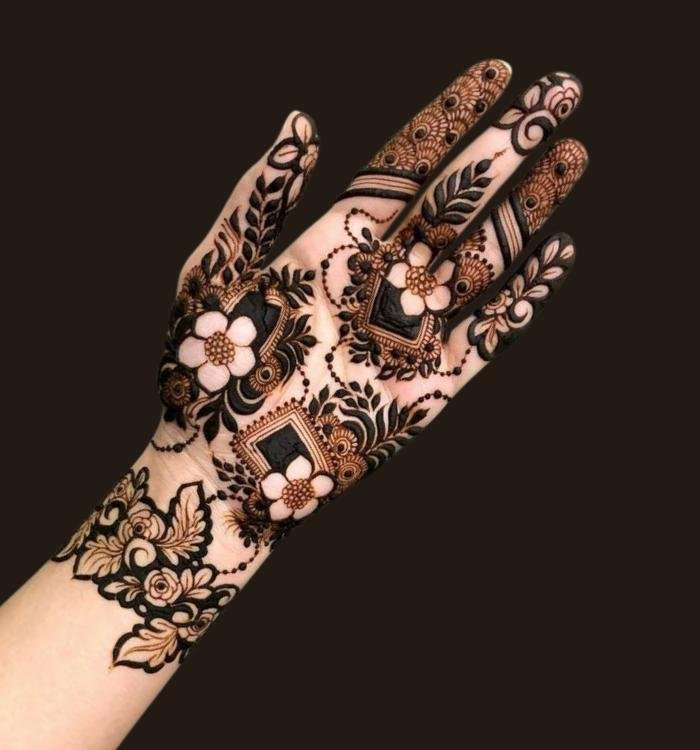 Rabeeca Khan Mehndi Design