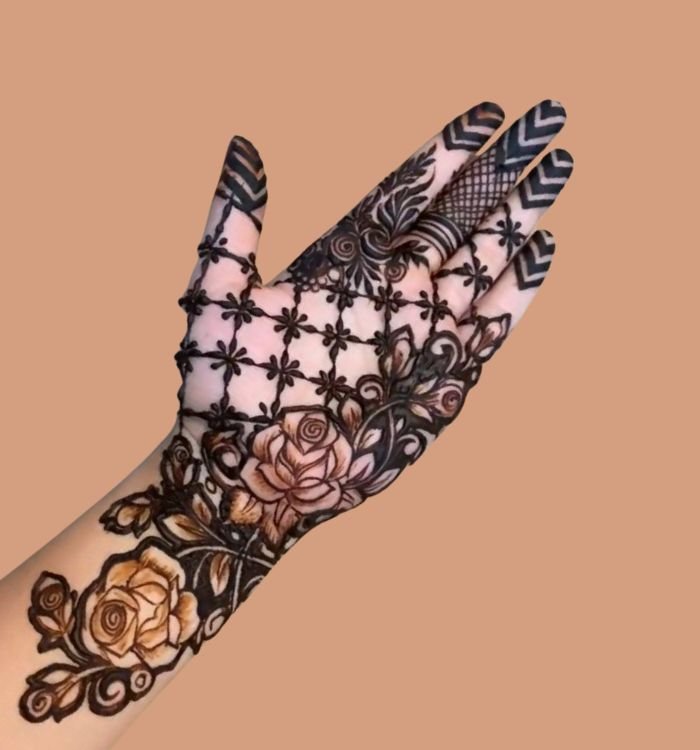 Rabeeca Khan Mehndi Design