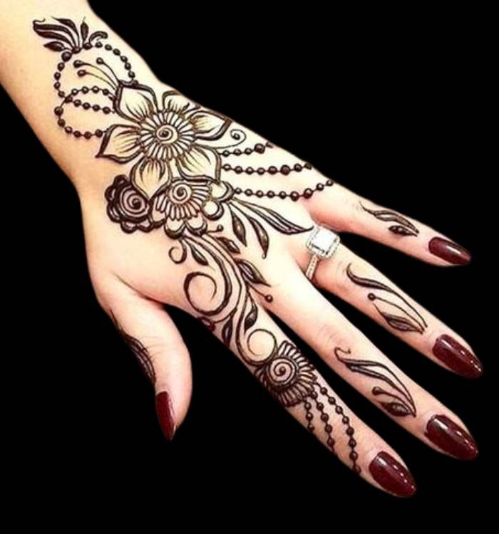 back hand mehndi design