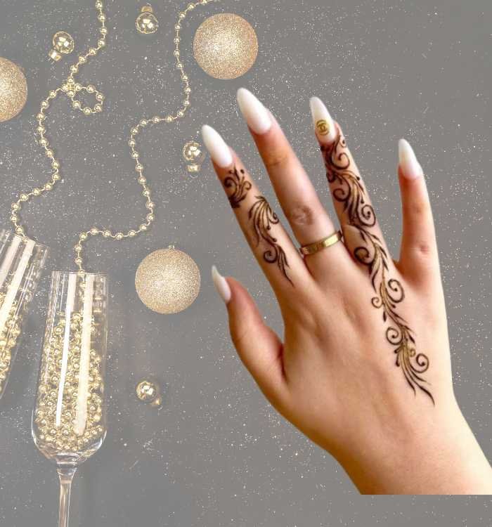 finger mehndi design
