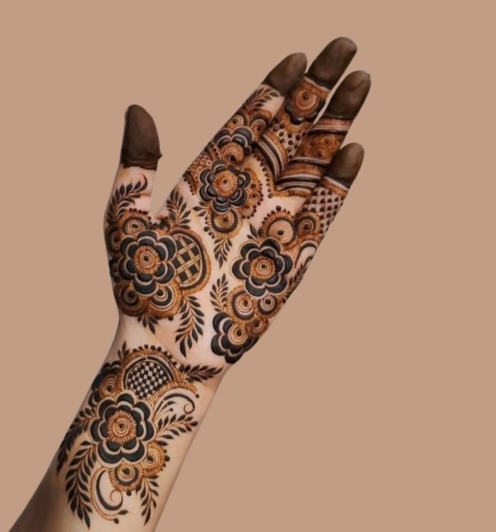 flower mehndi design