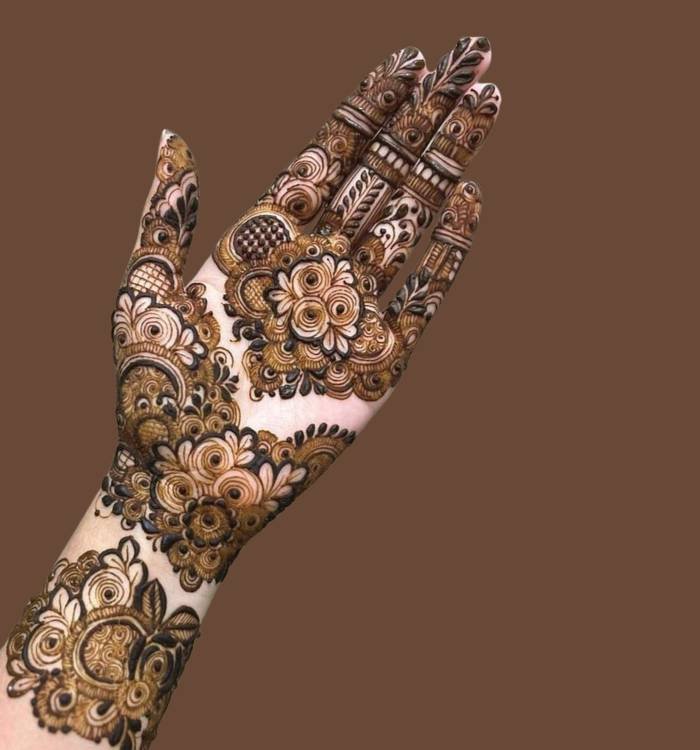 khafif mehndi design