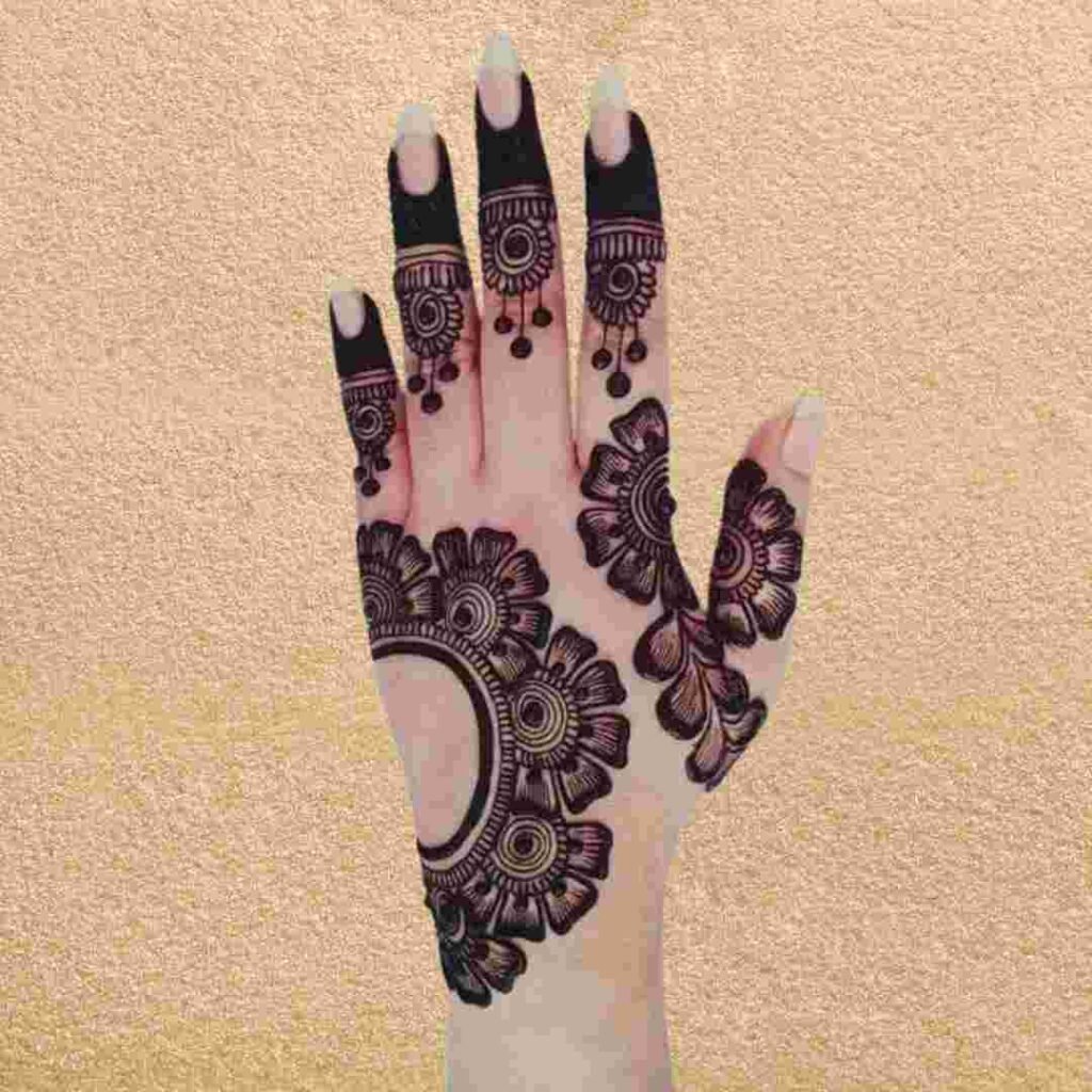 Aesthetic Mehndi Design Simple