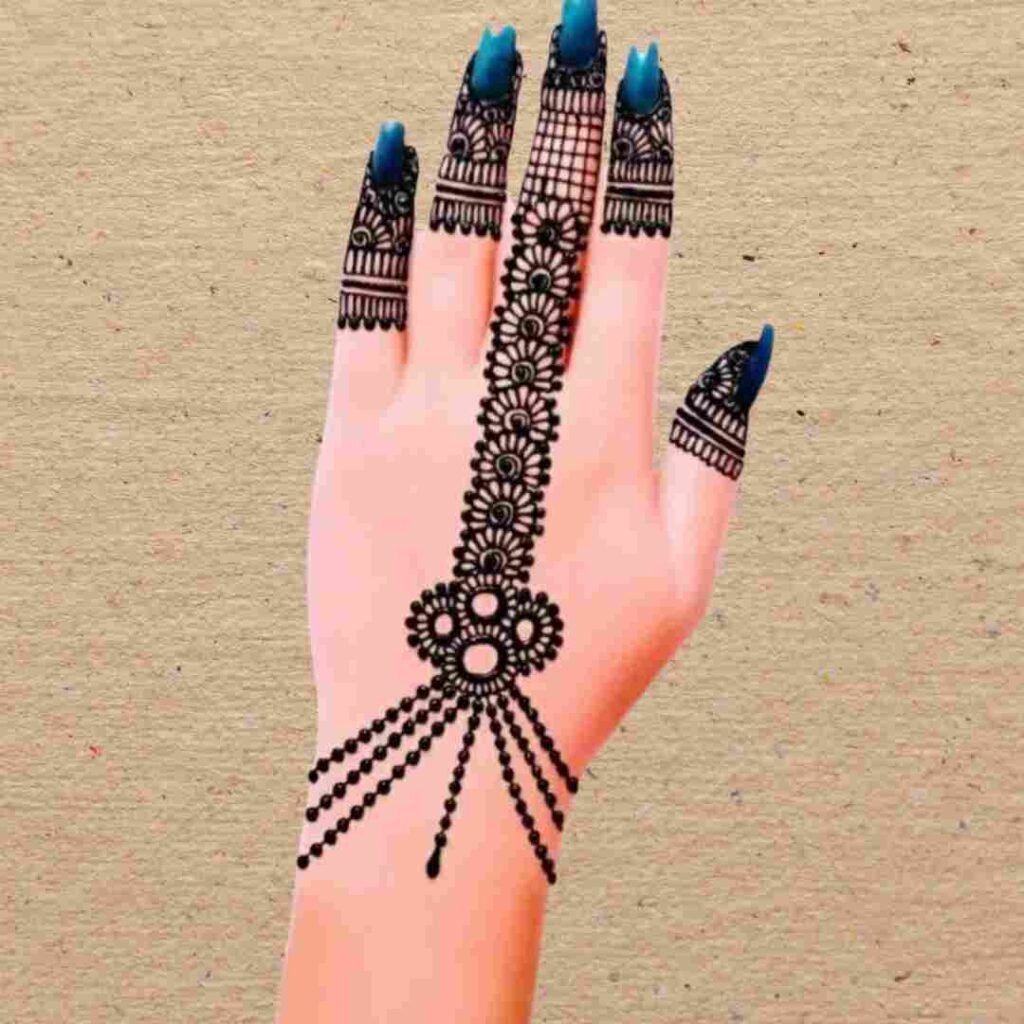 Aesthetic Mehndi Design Simple