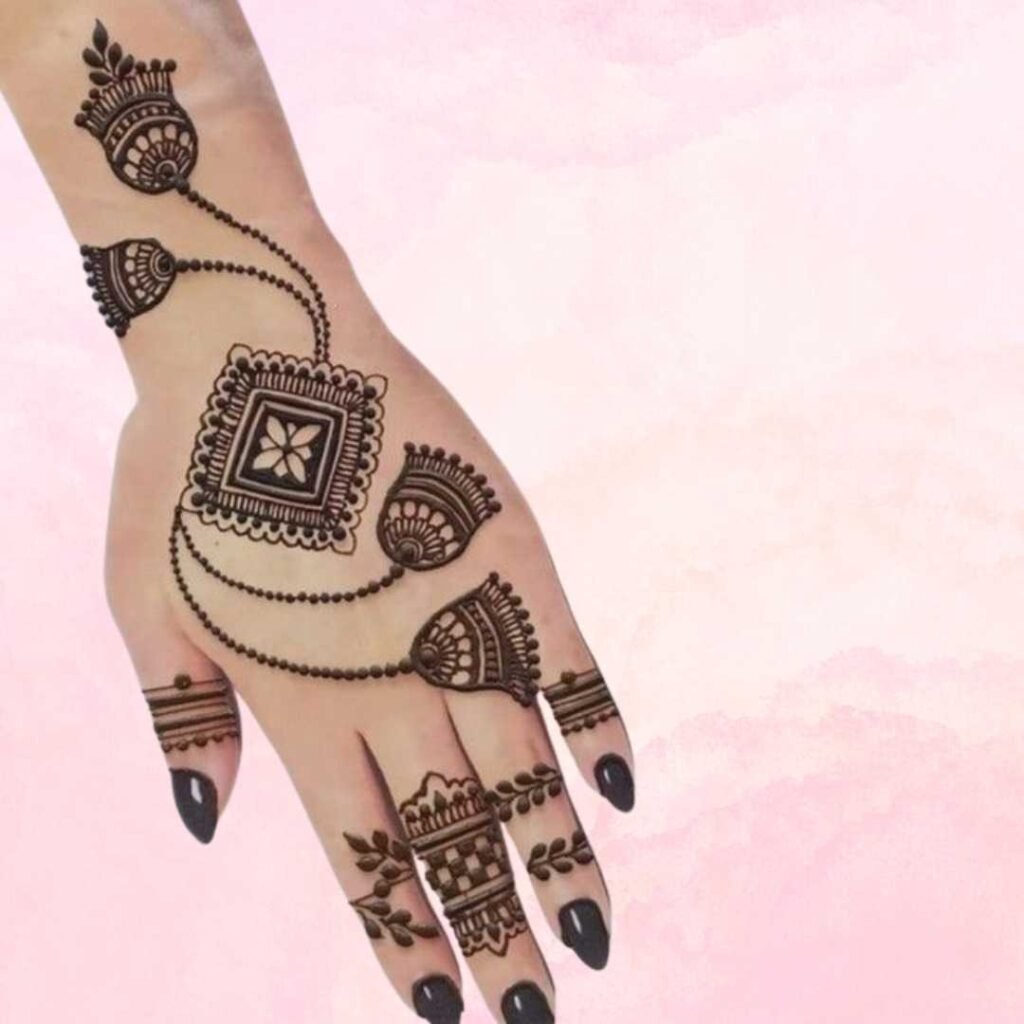 Aesthetic Mehndi Design