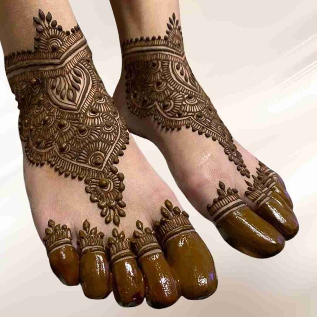 Simple Attractive Wedding Leg Mehndi Design