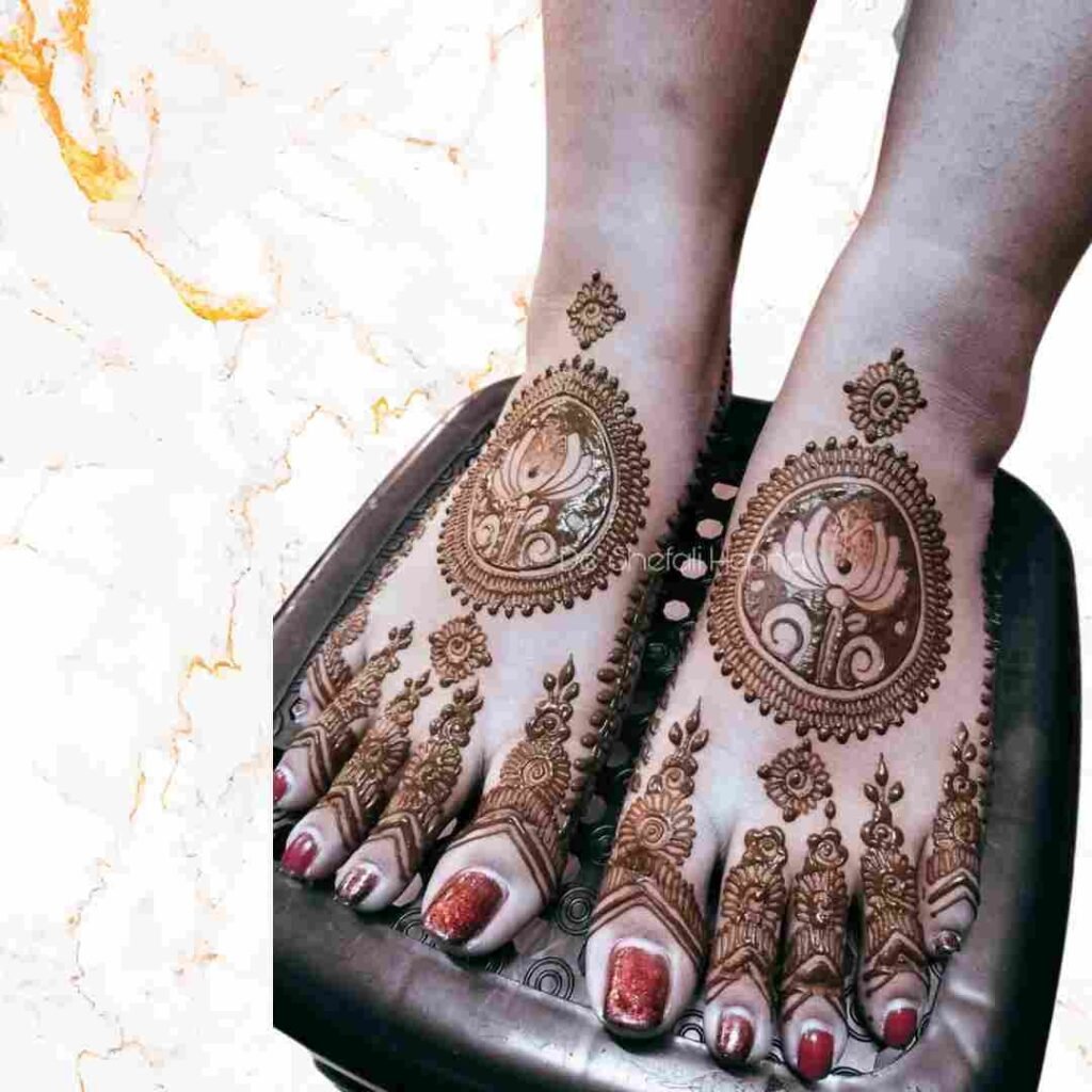 Attractive Wedding Leg Mehndi Design 