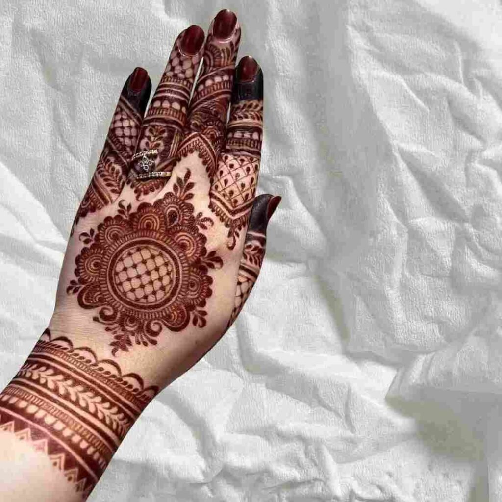  Easy Back Hand Mehndi Design