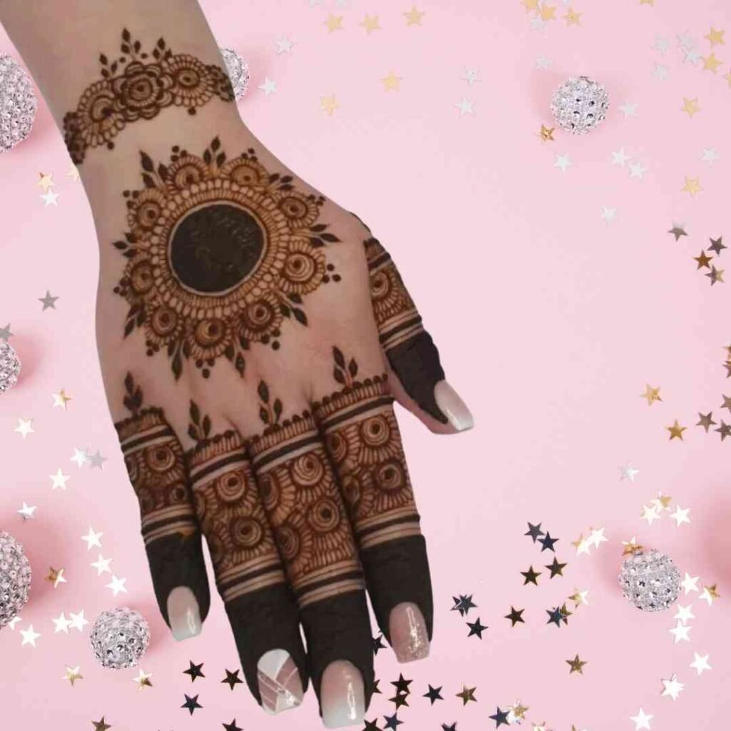  Gol Mehndi Design Photo