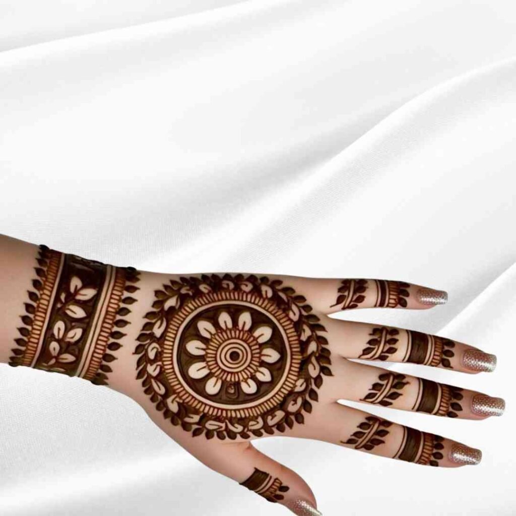  Gol Mehndi Design Photo