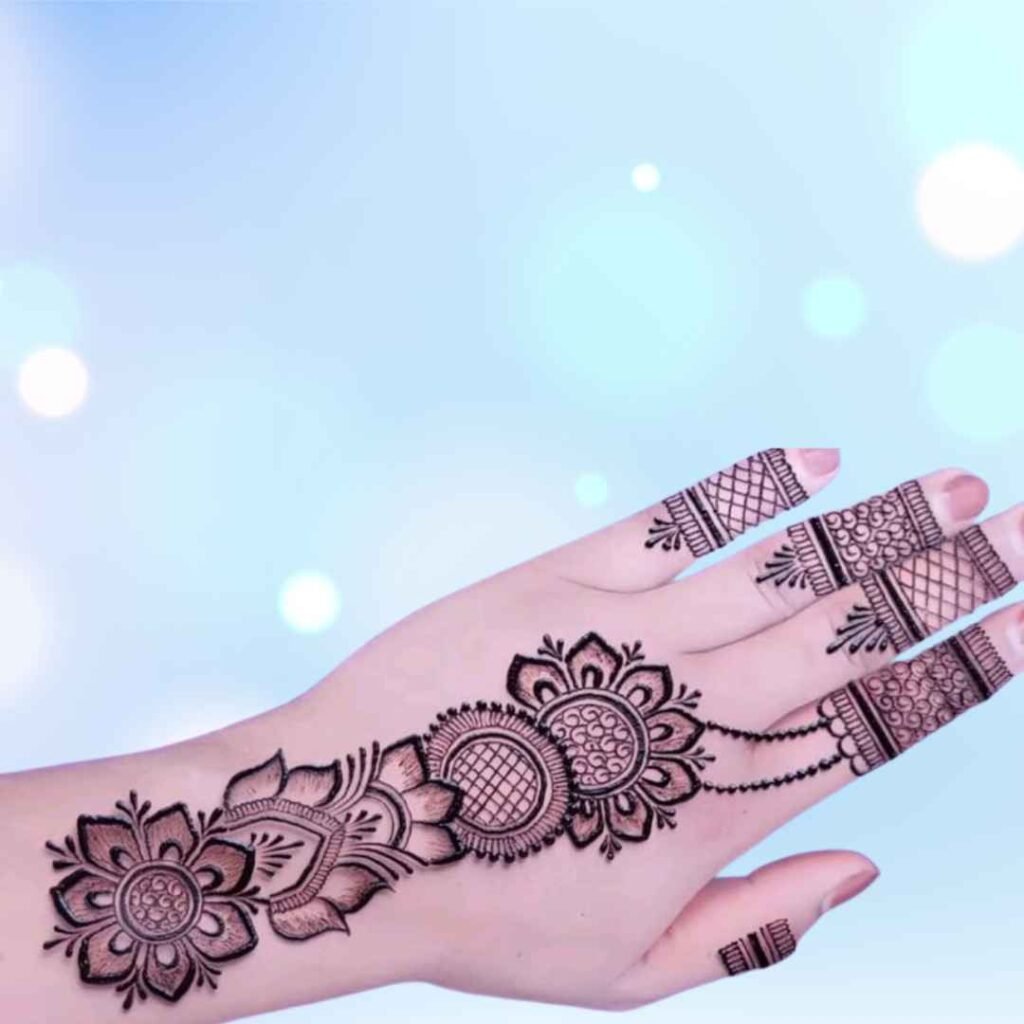  Gol Mehndi Design Photo