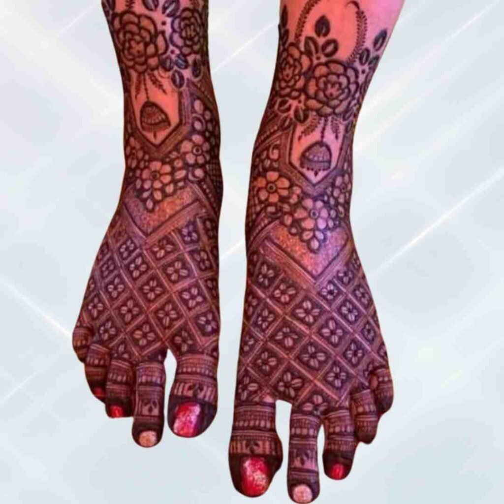 Unique Bridal Leg Mehndi Design