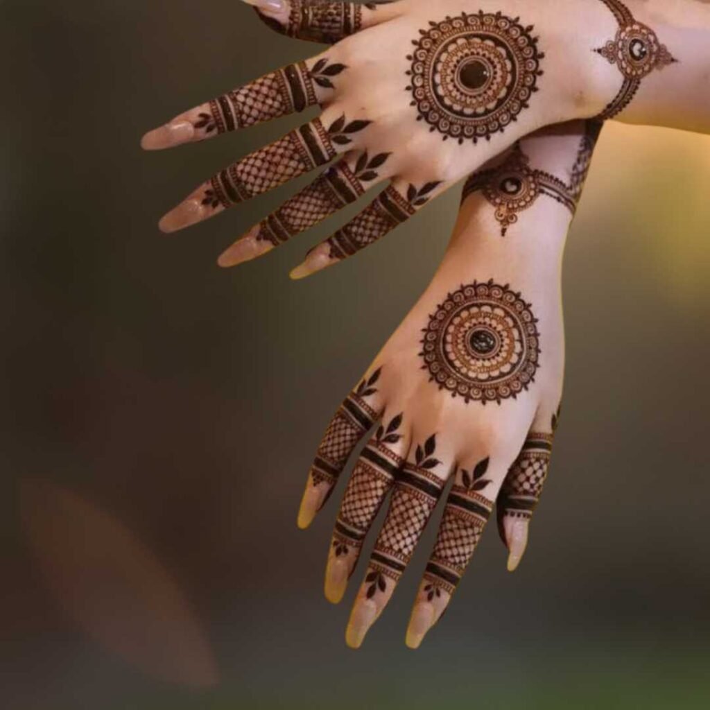  Simple Easy Circle Mehndi design