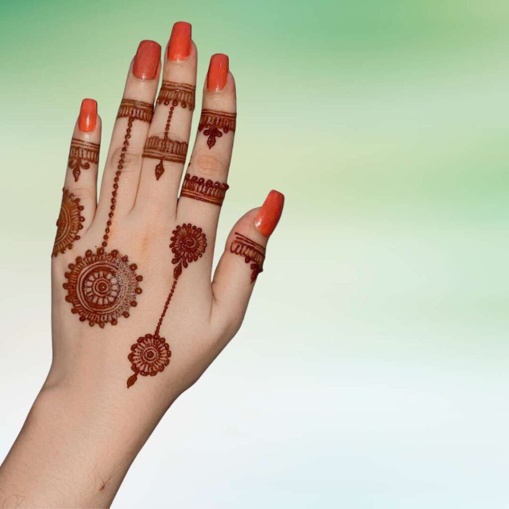 Circle Mehndi Design