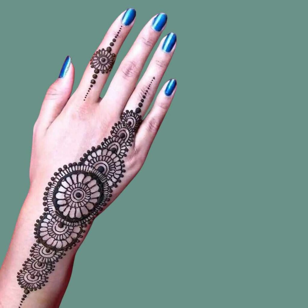 Circle Mehndi design Simple
