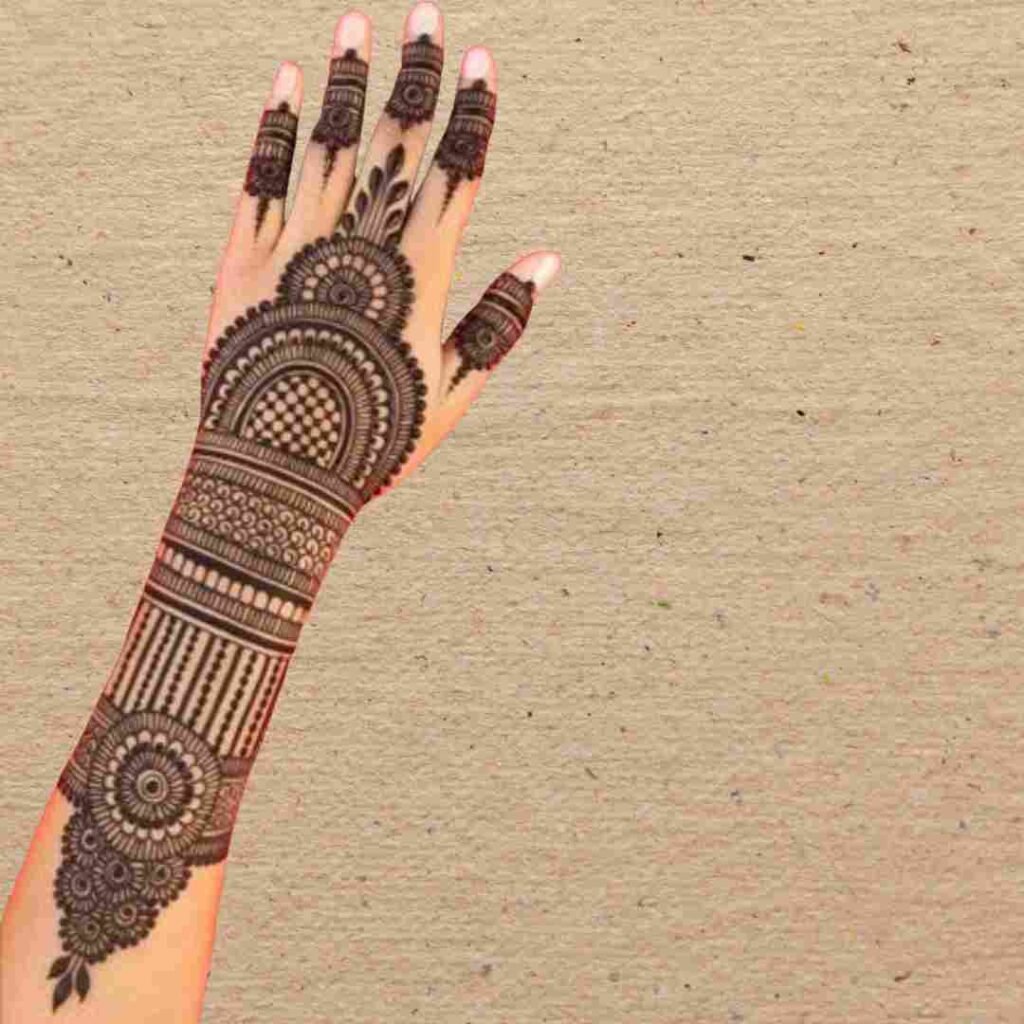 Circle Mehndi Design