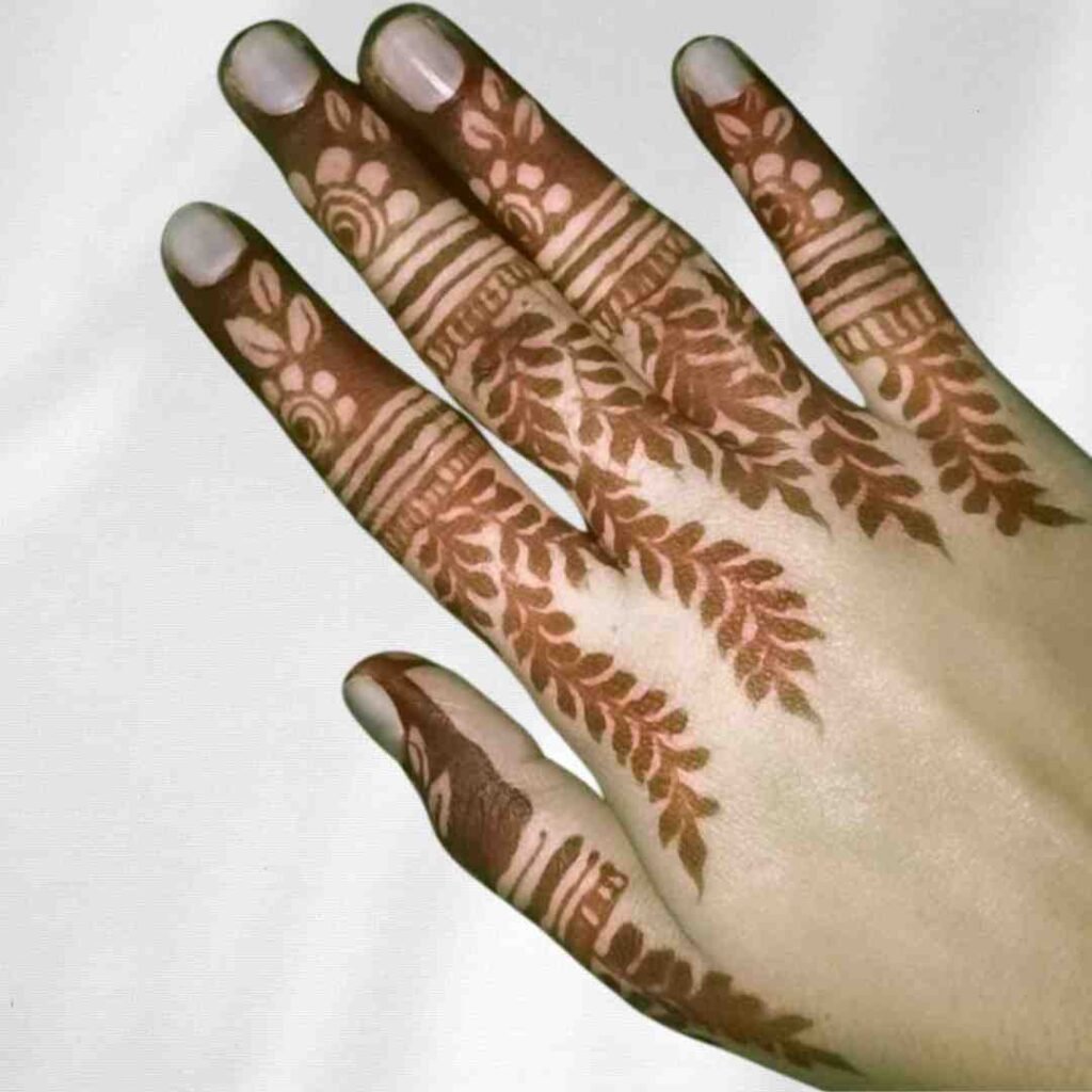 Royal Finger Mehndi Design
