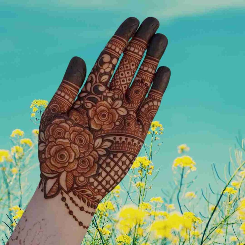 Easy Simple Flower Mehndi Design