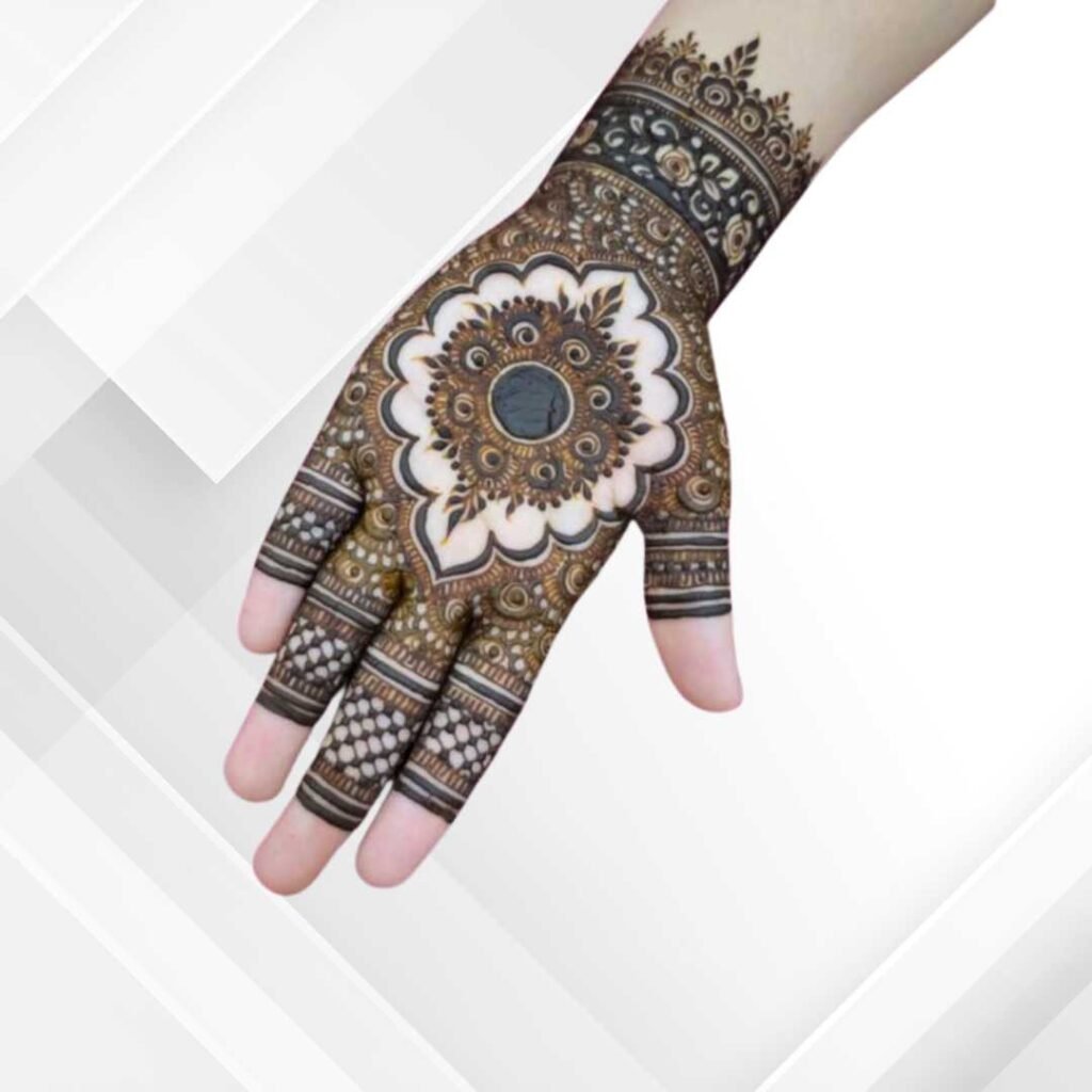 Gol Tikki Mehndi Design for Kids