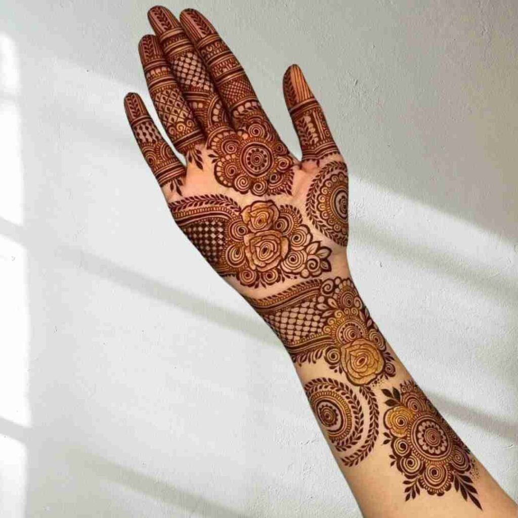 Henna New Mehndi Design Simple and Beautiful
