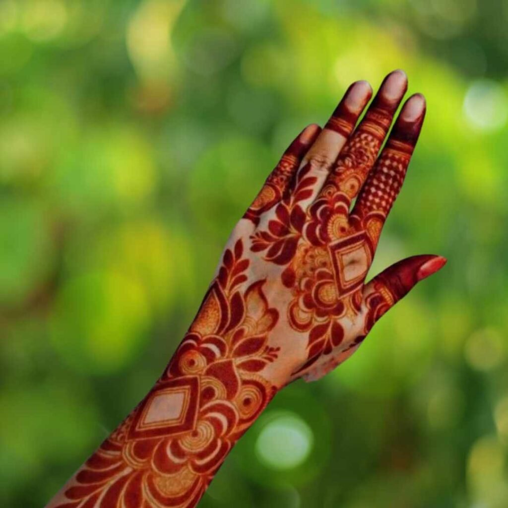 Henna New Mehndi Design Simple and Beautiful
