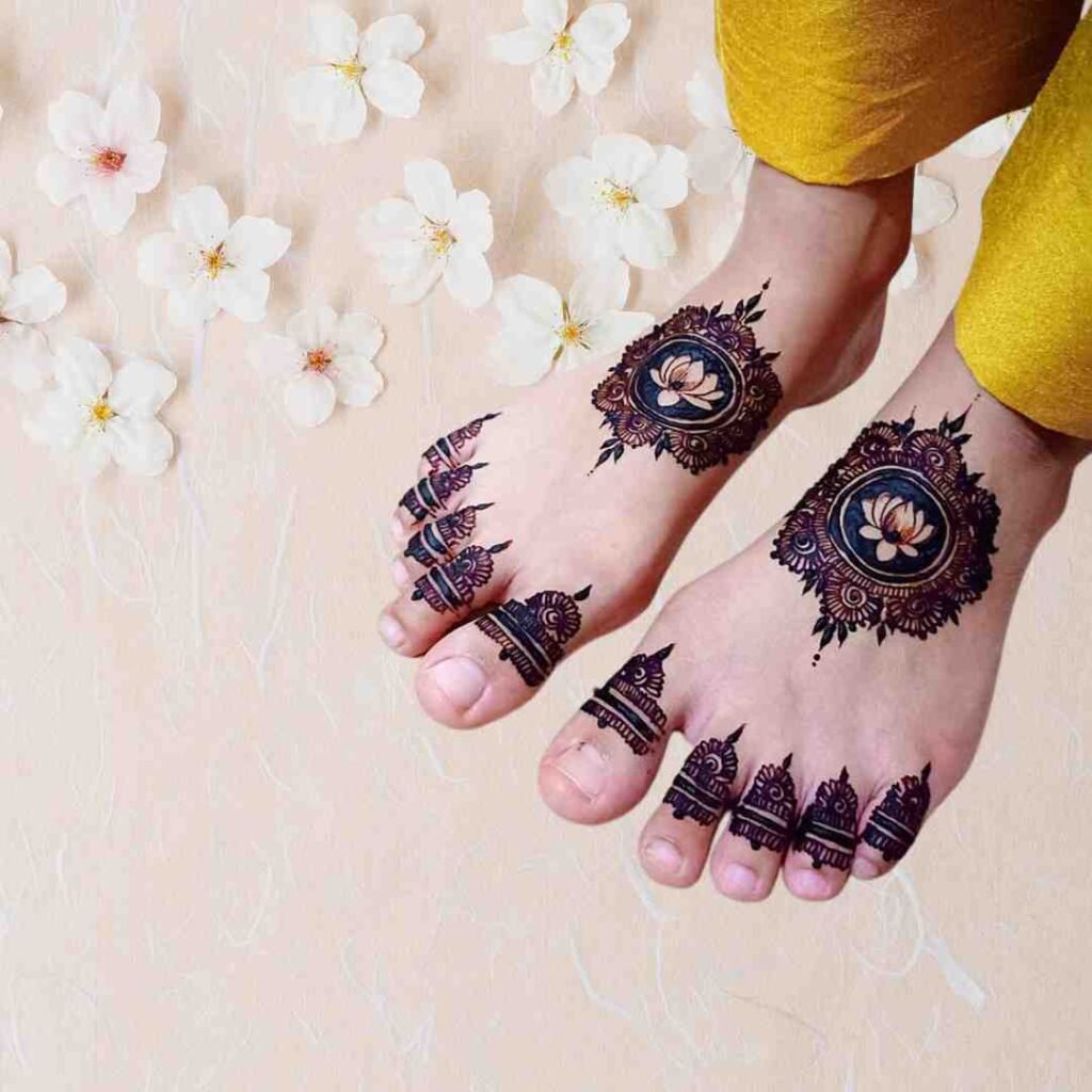 Simple Leg Mehndi Design Khafif