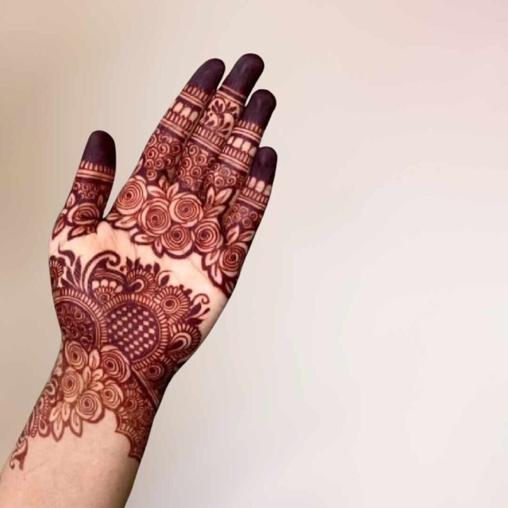 Simple Mehndi Design Front Hand
