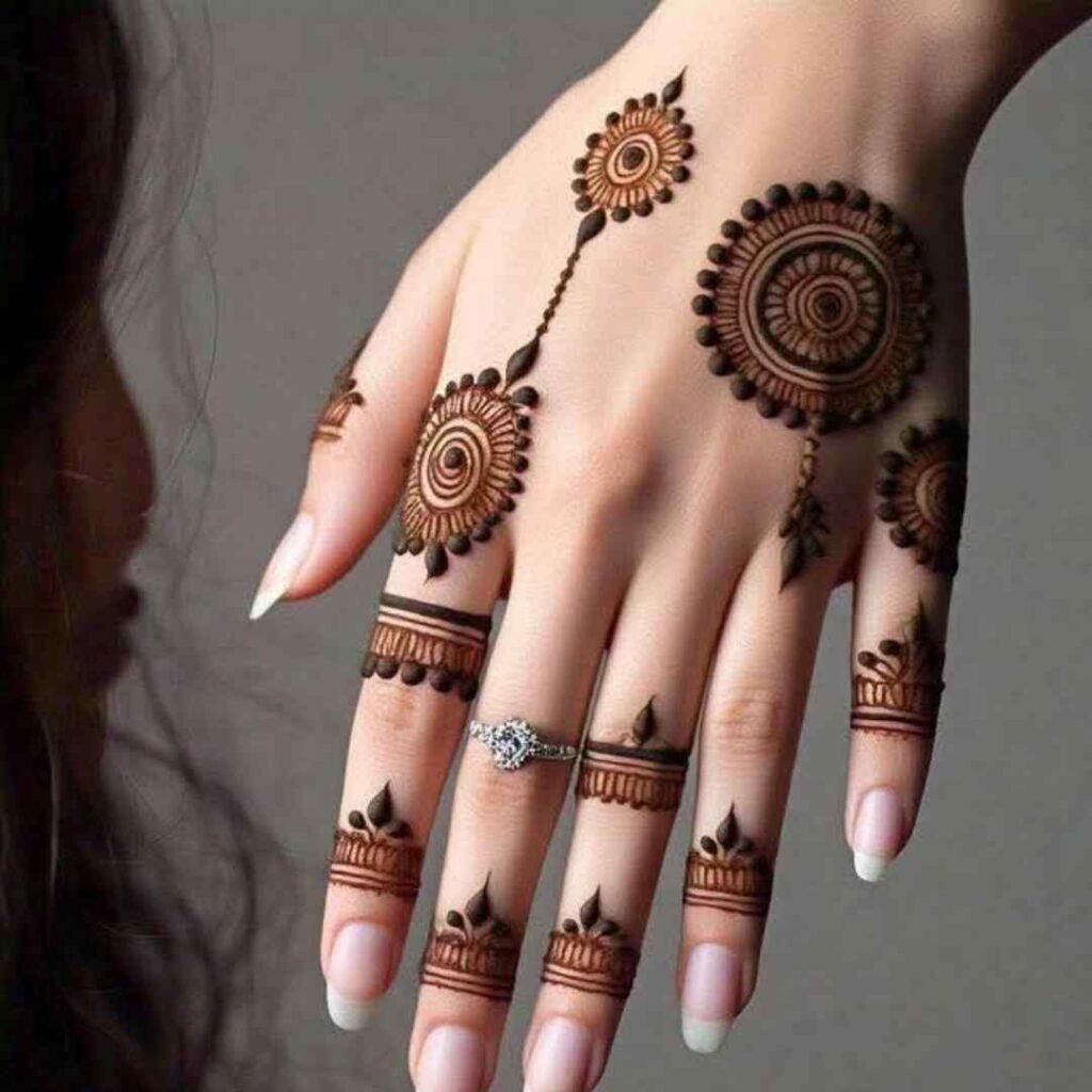 Simple Minimal Mehndi Design