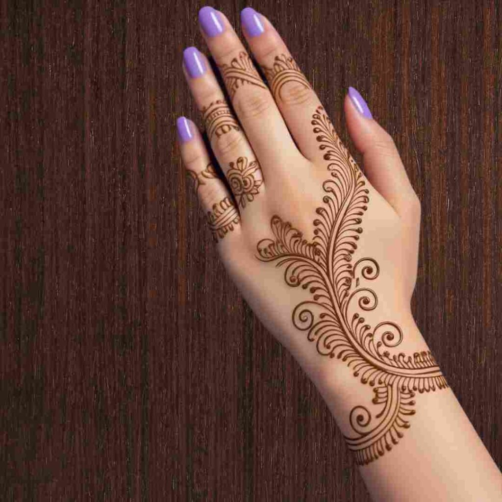 Minimal Mehndi Design 