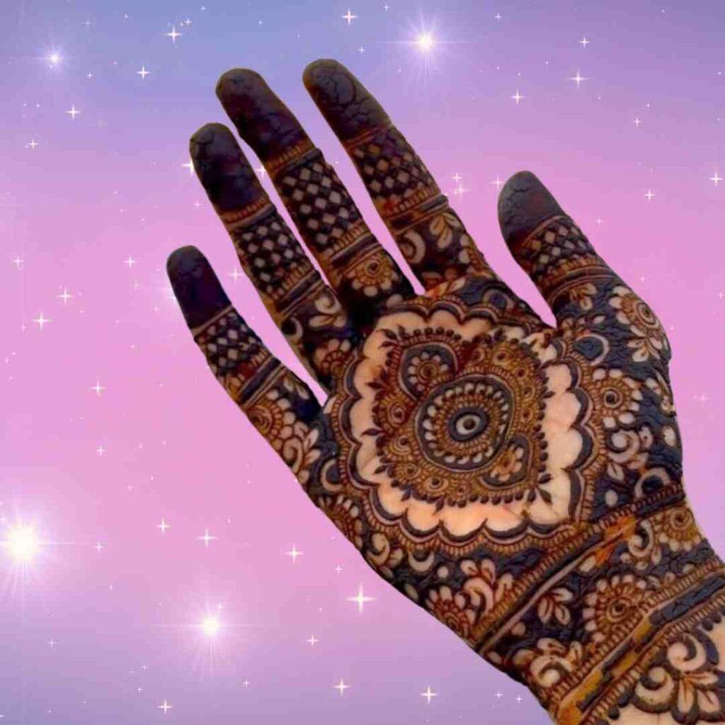Gol Tikki Mehndi Design Simple