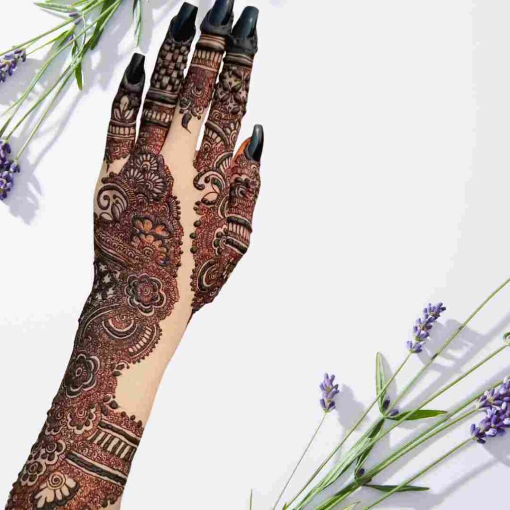 Simple Roes Mehndi Design
