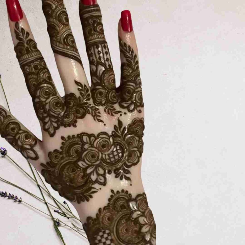 Simple Roes Mehndi Design