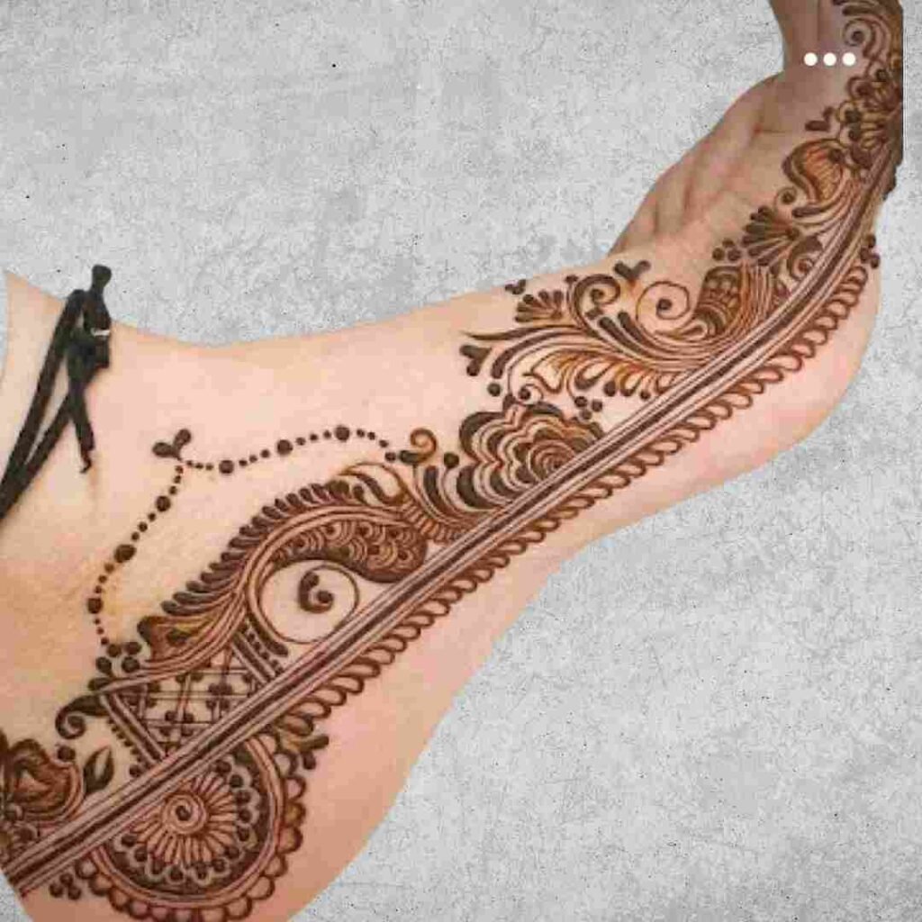 Attractive One Side Leg Mehndi Design