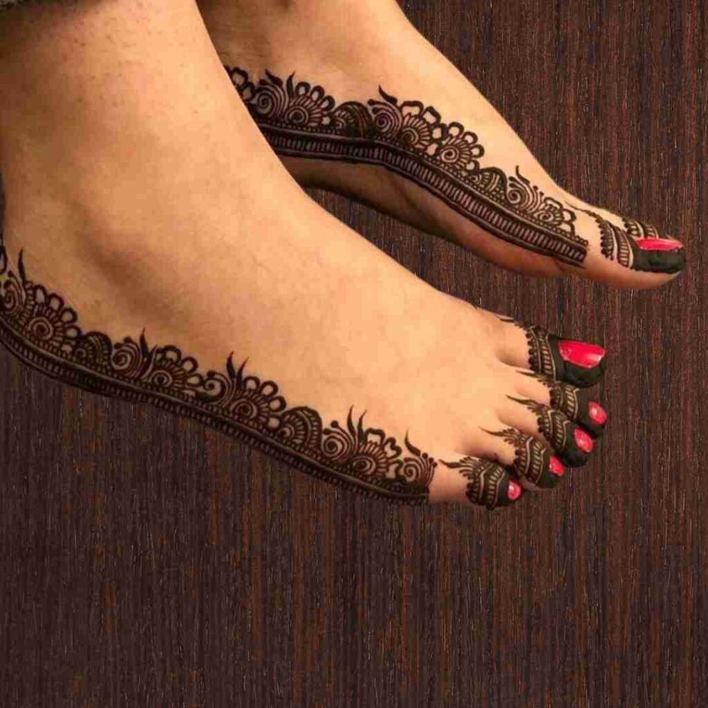 Simple Side Leg Mehndi Design