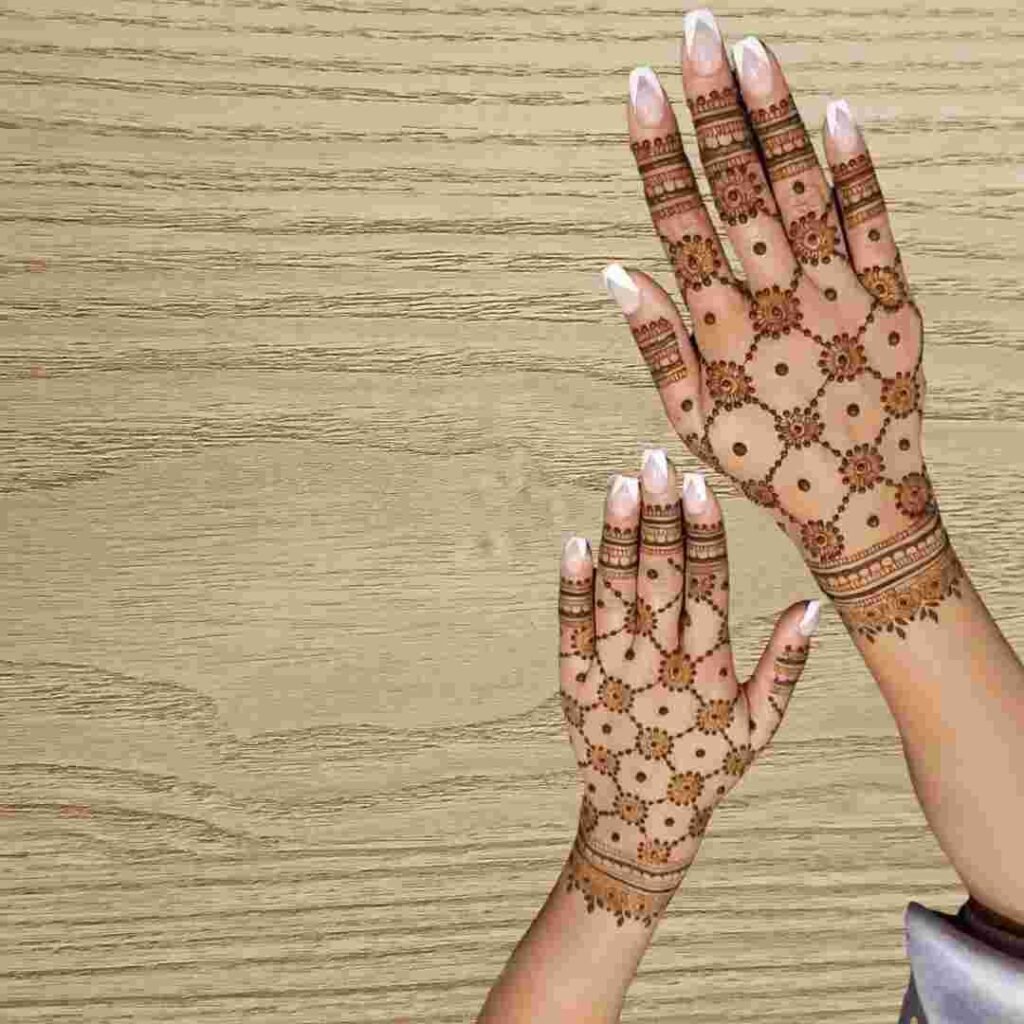 Front Hand Simple Mehndi Design