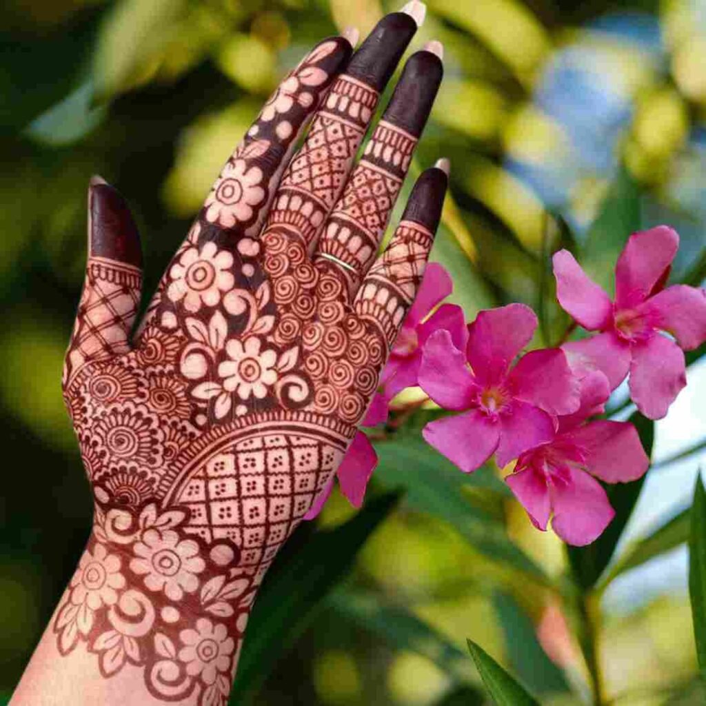 Very Simple Mehndi Design for Kids