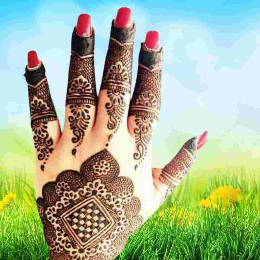 Simple Square Tikki Mehndi Design