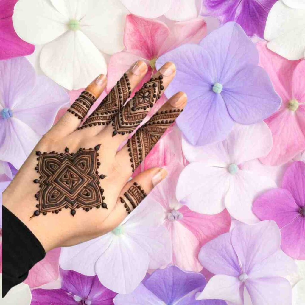 Square Tikki Mehndi Design