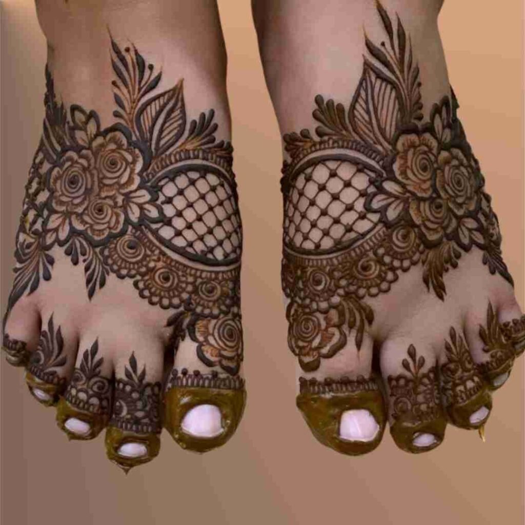 Simple Stylish Leg Mehndi Design