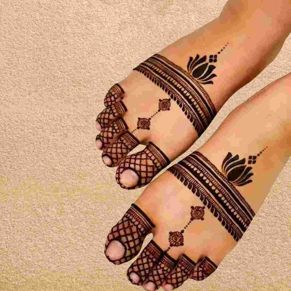 Beautiful Stylish Leg Mehndi Design