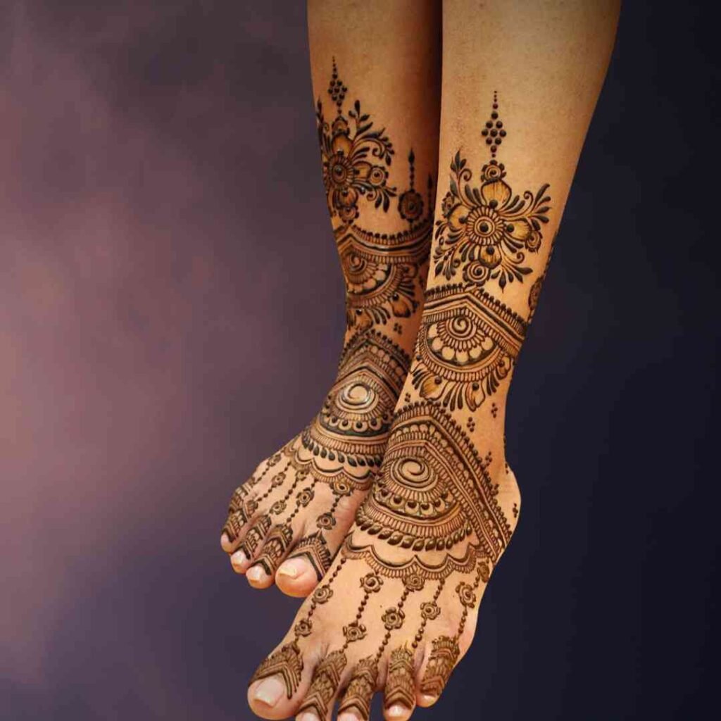  Stylish Leg Mehndi Design Side