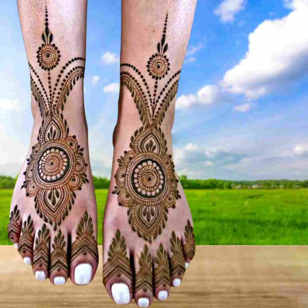  Stylish Leg Mehndi Design Side