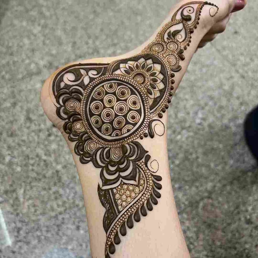 Stylish Leg Mehndi Design Simple and Easy