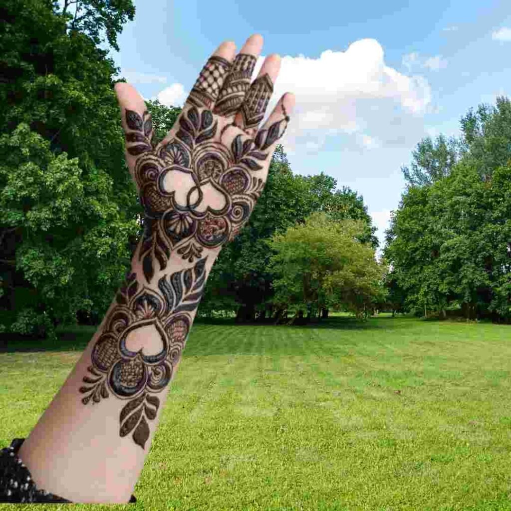 Unique Mehndi Design Photos