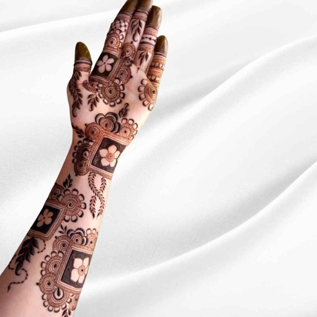 Unique Mehndi Design Photos