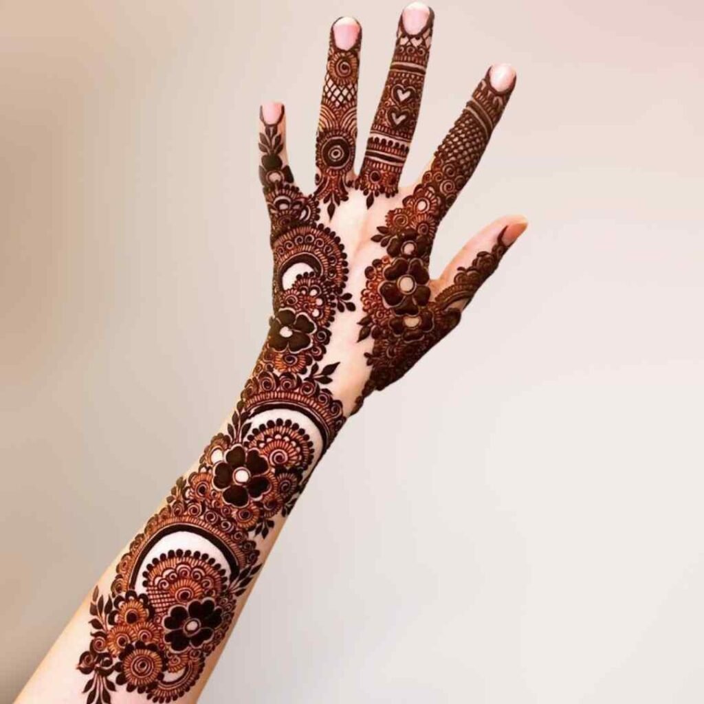 Unique Mehndi Design Photos